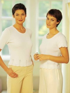 Women's jumper with peaked hem
