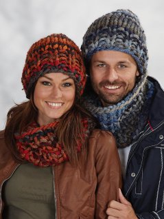 Knitted faux polo and hat