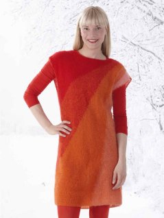 Tunic with diagonals