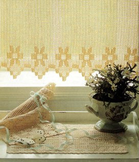 curtain rod, runner and placemat