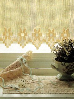 curtain rod, runner and placemat