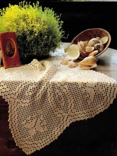 Tablecloth with 4 capes