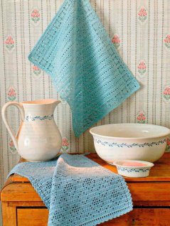 Crocheted towels in Bianca