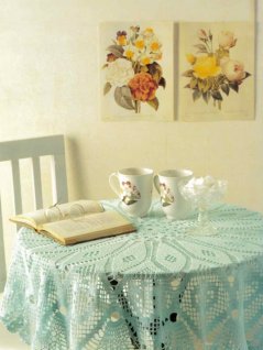 Round tablecloth
