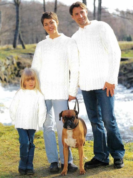 Double yarn family pullover