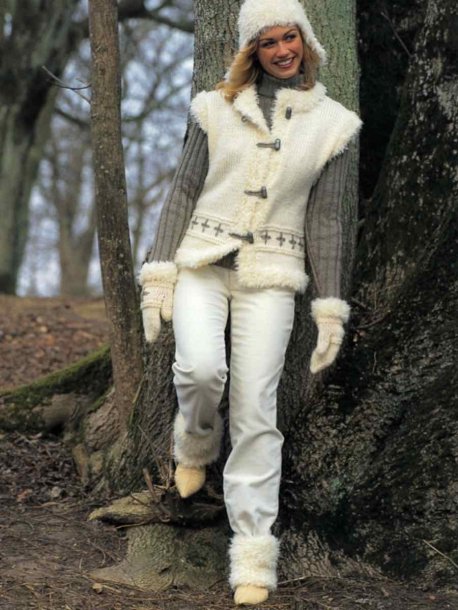 Vest, hat, jumper, mittens and leg warmers
