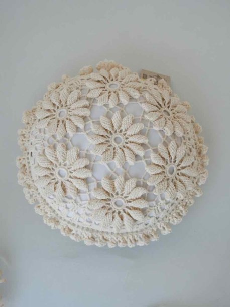 Lace crochet pillows