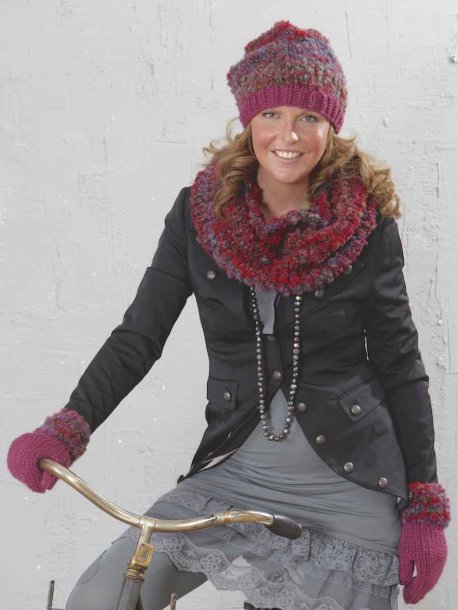 hat, scarf polo and mittens