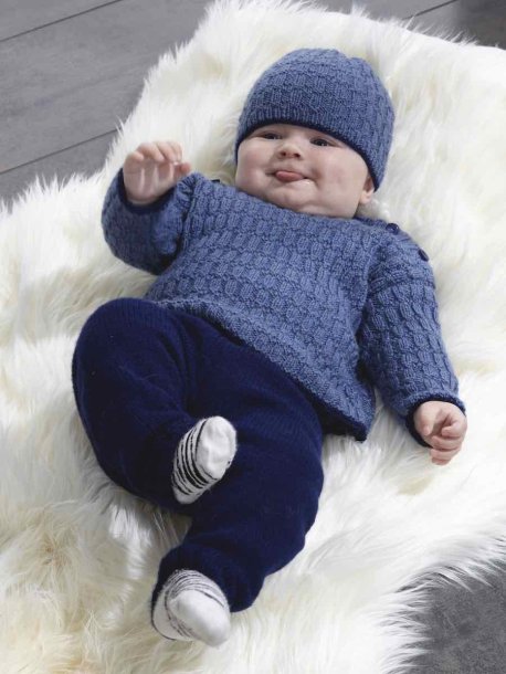 Textured knit sweater and hat and plain knit pants