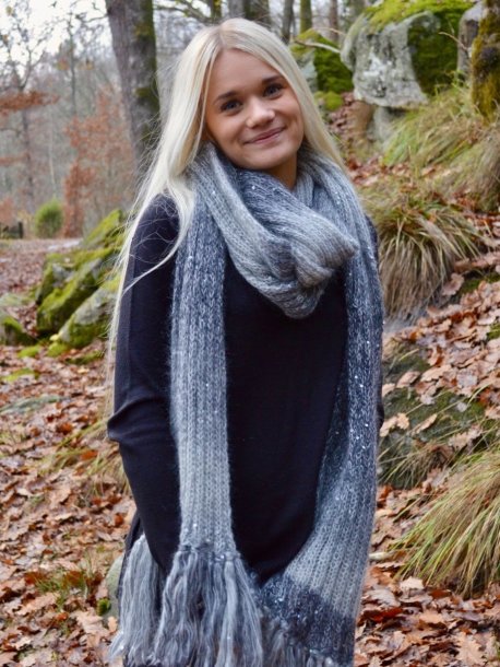 Long scarves