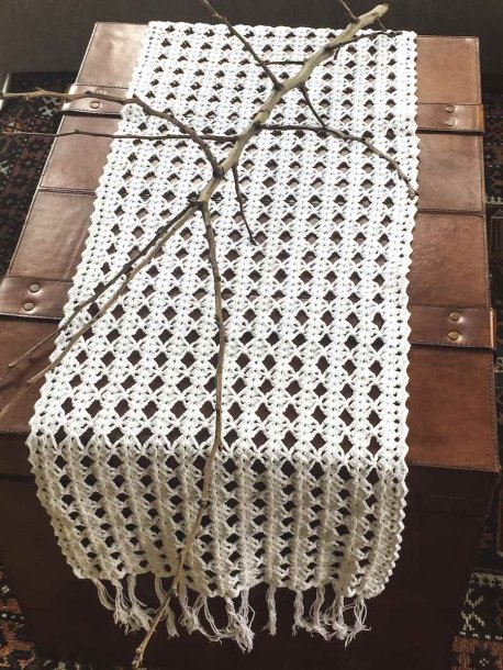 Crochet runner