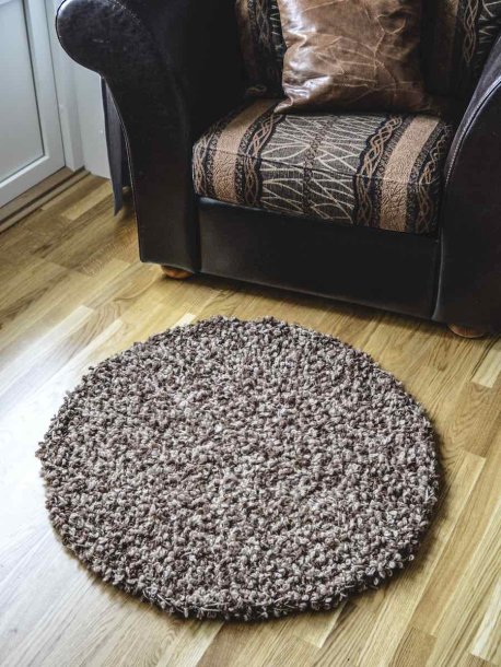 Crocheted round rug