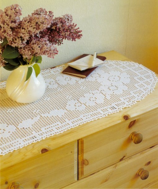 Oval tablecloth