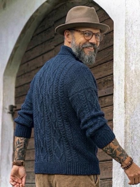 Men's cable-knit sweater