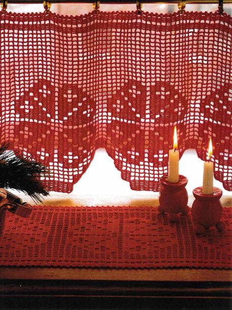 Runner and curtain