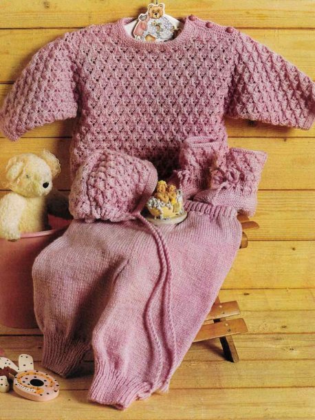 Sweater, hat, pants and socks