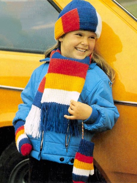 Hat, mittens and scarf