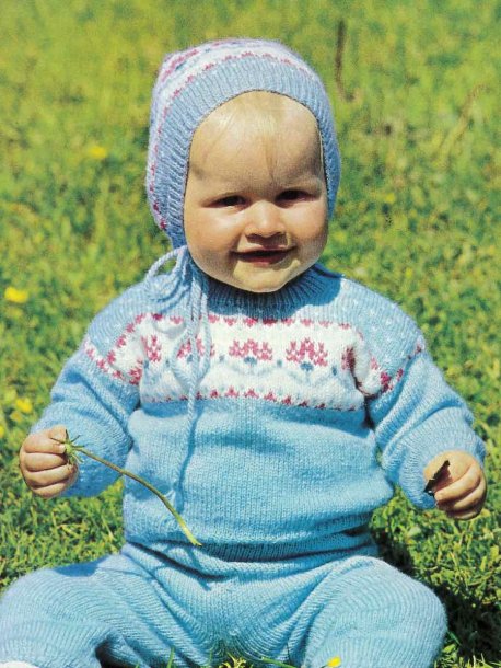 Sweater, pants and hat